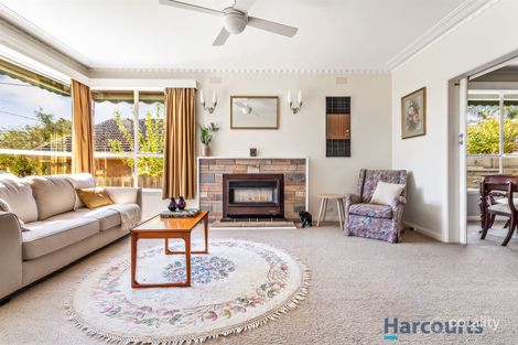 Property photo of 4 Burramine Road Glen Waverley VIC 3150