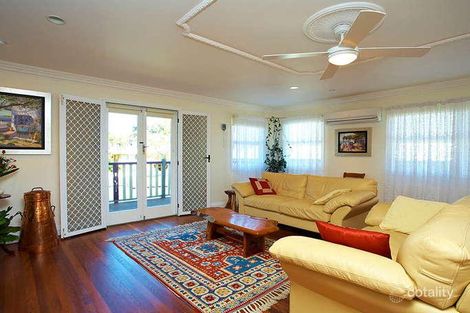 75 Kate St, Woody Point, QLD 4019