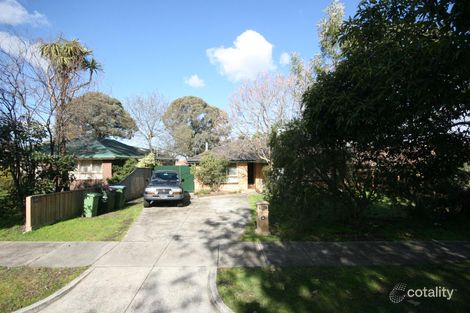 18 Helen Ave, Croydon South, VIC 3136