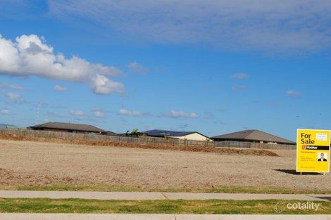 Property photo of 32 John Oxley Drive Gracemere QLD 4702