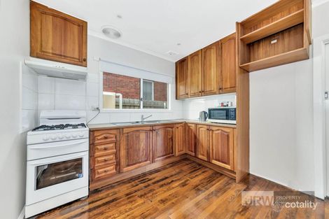 Property photo of 12 Magnolia Grove Doveton VIC 3177