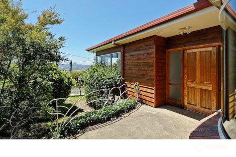 Property photo of 32 Raymont Terrace Mount Stuart TAS 7000