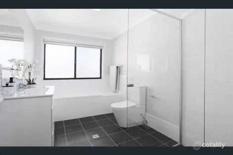 Property photo of 53 Glenfield Drive Currans Hill NSW 2567