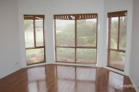 Property photo of 12 Daintree Retreat Caroline Springs VIC 3023