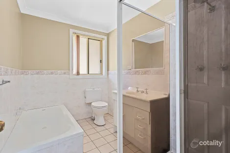 Property photo of 2/100 Glider Avenue Blackbutt NSW 2529