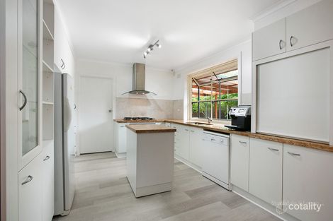 Property photo of 22 Glenmore Street Macleod VIC 3085