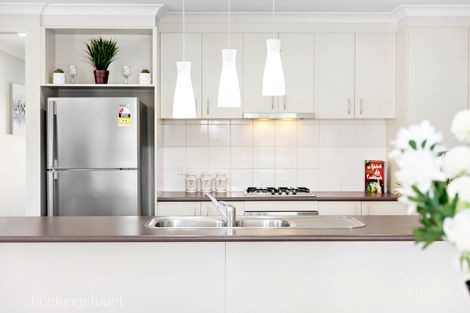 Property photo of 38 Barmera Way Truganina VIC 3029