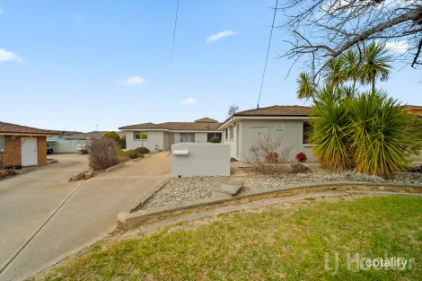 Property photo of 7 Bowers Place Karabar NSW 2620