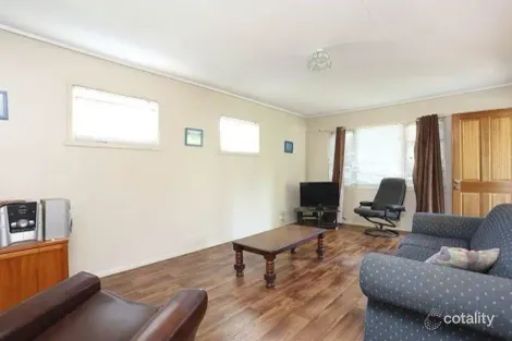 Property photo of 11 Ursula Street Riverview QLD 4303