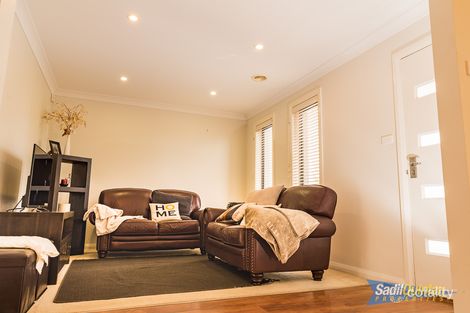 Property photo of 27 Lansdown Crescent Casey ACT 2913