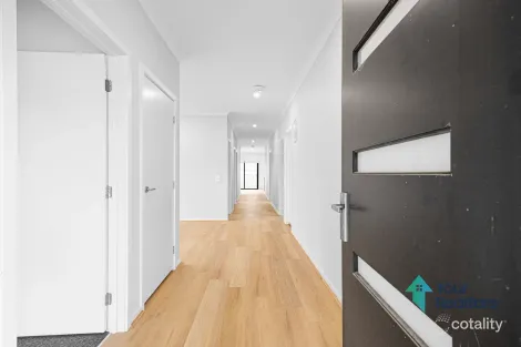 Property photo of 6 Hourigan Way Werribee VIC 3030