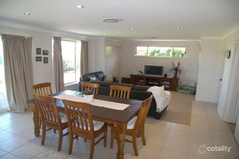 Property photo of 21 Noonga Crescent Hillvue NSW 2340