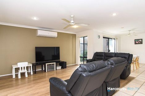 Property photo of 34 Goongarrie Crescent Parkinson QLD 4115