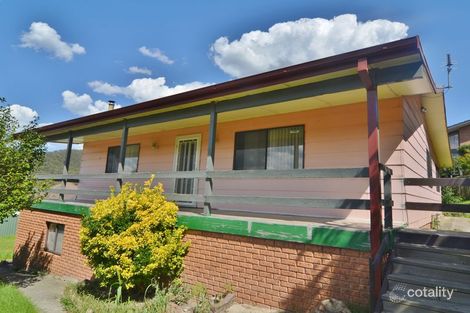 Property photo of 3 Hill Range Crescent Lithgow NSW 2790