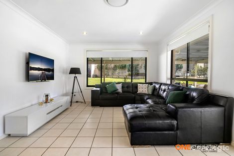 Property photo of 4 Edna Close Hunterview NSW 2330