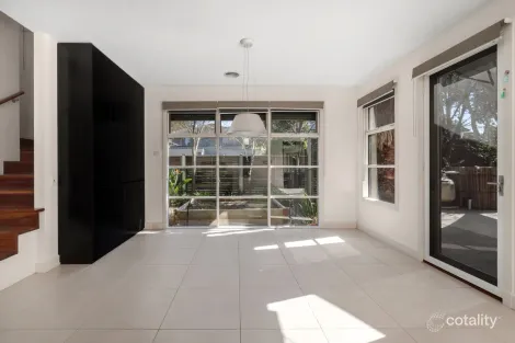 Property photo of 1 Everett Court Macleod VIC 3085