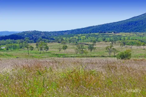 2/3 Capricorn Hwy, Westwood, QLD 4702