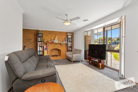 Property photo of 21 Ohio Crescent Narre Warren VIC 3805