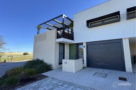 14 Silvergull St, North Coogee, WA 6163