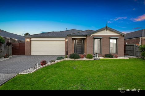 Property photo of 8 Caropepe Avenue Pakenham VIC 3810