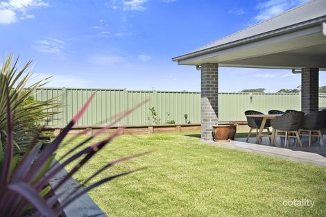 Property photo of 14 Amaroo Drive Narrawallee NSW 2539