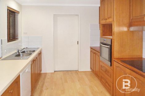 Property photo of 7 Redwood Drive Strathfieldsaye VIC 3551
