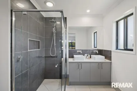 Property photo of 17 Fryar Crescent Yandina QLD 4561