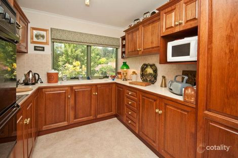 Property photo of 2 Oakview Drive Stirling SA 5152