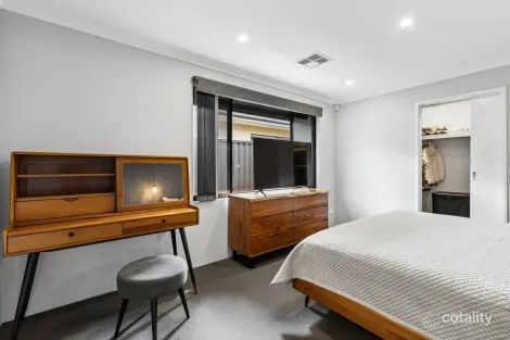 Property photo of 6 Belvide Way Aveley WA 6069