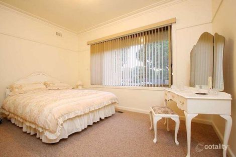 Property photo of 4 Dwyer Avenue Reservoir VIC 3073