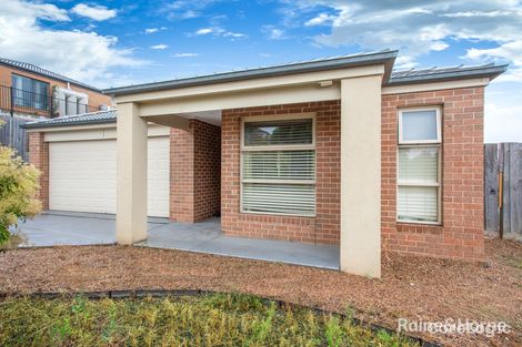 Property photo of 10 Broomfield Avenue Sunbury VIC 3429