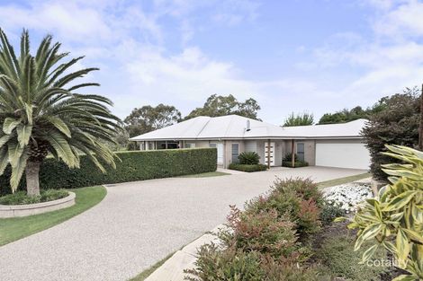 Property photo of 11 Manikato Drive Hodgson Vale QLD 4352