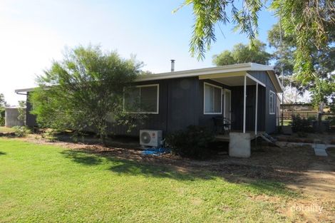 24 Lukin St, Beverley, WA 6304