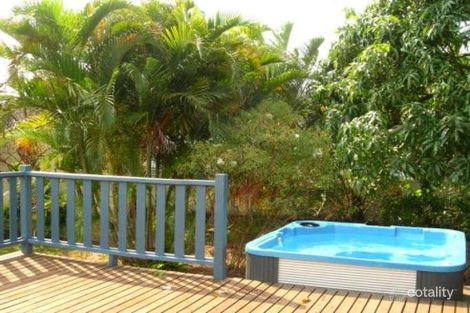 Property photo of 6 Hibiscus Avenue Mooloolaba QLD 4557