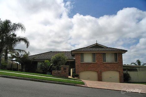 14 Gelfius Cres, Macquarie Hills, NSW 2285