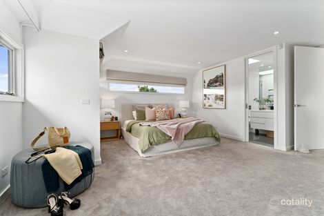 Property photo of 25 Crawford Street Newport VIC 3015