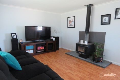 Property photo of 24 Lukin Street Beverley WA 6304