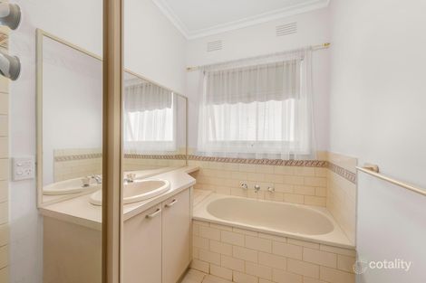 Property photo of 1/39 Morna Road Doncaster East VIC 3109