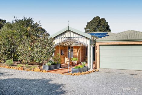8 Blissett Dr, Bedfordale, WA 6112