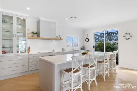 Property photo of 81 Paradise Parade Jacobs Well QLD 4208