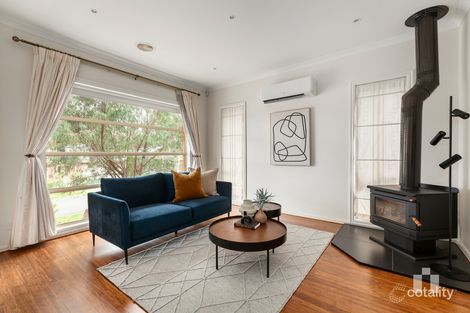 Property photo of 10 Bear Crescent Doreen VIC 3754