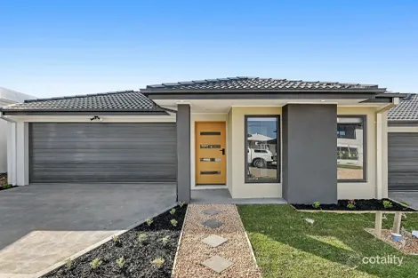 19 BALCONY ST, PAKENHAM, VIC 3810