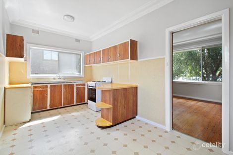 Property photo of 35 Waples Road Unanderra NSW 2526