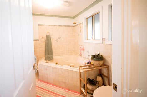 371 Eleven Mile Beach Rd, Pink Lake, WA 6450