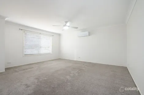 Property photo of 8 Valmadre Court Petrie QLD 4502