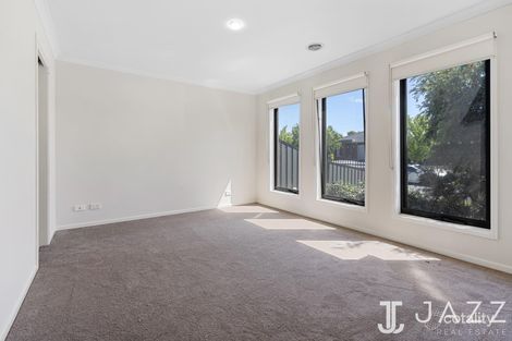 Property photo of 27 Sherrington Grange Derrimut VIC 3026