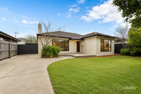 34 INVERMAY ST, RESERVOIR, VIC 3073