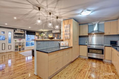 Property photo of 19 View Hill Road Cockatoo VIC 3781