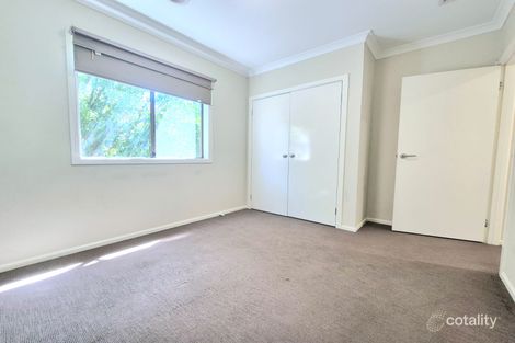 Property photo of 11 Quadrant Drive Fraser Rise VIC 3336