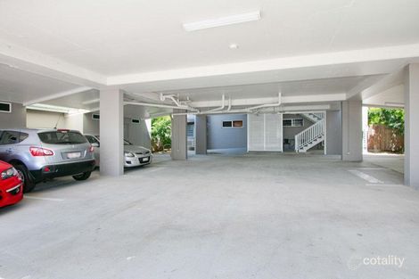 Property photo of 2/109 Callaghan Street Mooroobool QLD 4870